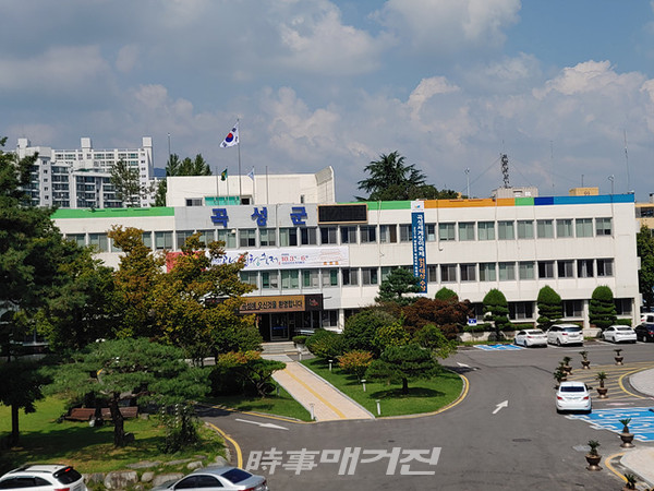곡성군은 20일 모바일곡성심청상품권을 발행했다.사진은 곡성군청 청사전경이다.(사진_송상교기자)