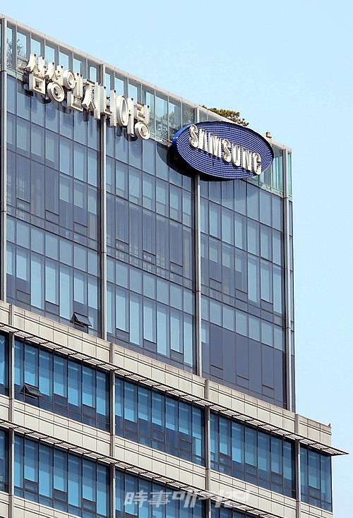 건설사들도 ESG 평가를 받는 경우가 늘었다. 한국기업지배구조원이 발표한 ‘2020년 상장기업 ESG 평가등급’을 보면 상장 건설사 가운데 통합등급에서 A+를 받은 곳은 없지만, 삼성물산과 현대건설, GS건설, 삼성엔지니어링 등은 A등급을 받았다.(사진_뉴시스)