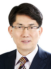 사진=김용길 교수(법학전문대학원)