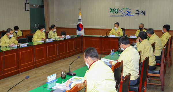 구례군, 포스트 코로나 시대를 준비하고 지역경제를 견인하기 위한 ‘국·도비 현안사업 발굴 보고회’를 개최...(사진_구례군)
