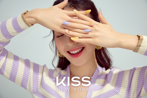 다이소 신상품! 진짜 젤네일같은 네일스티커 키스뉴욕 젤러브마이미 젤네일스티커 12