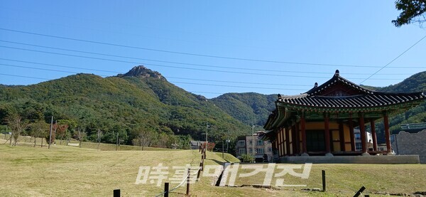 수암산과 안산 관아(사진_안나겸 기자)