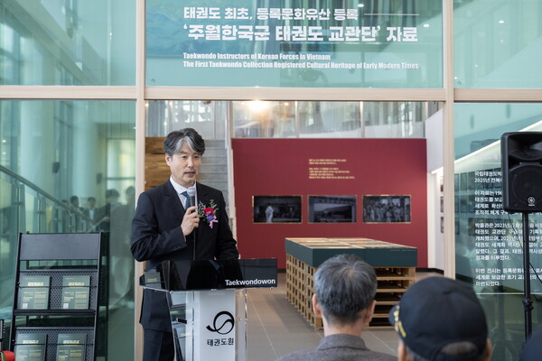 김중헌 이사장이 개막식에서 인사말을 하고 있다 (사진_태권도진흥재단)