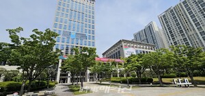 부산 전력반도체 특화단지, 산업부 평가 '전국 우수' 선정...글로벌 경쟁... - 뉴스 썸네일 이미지